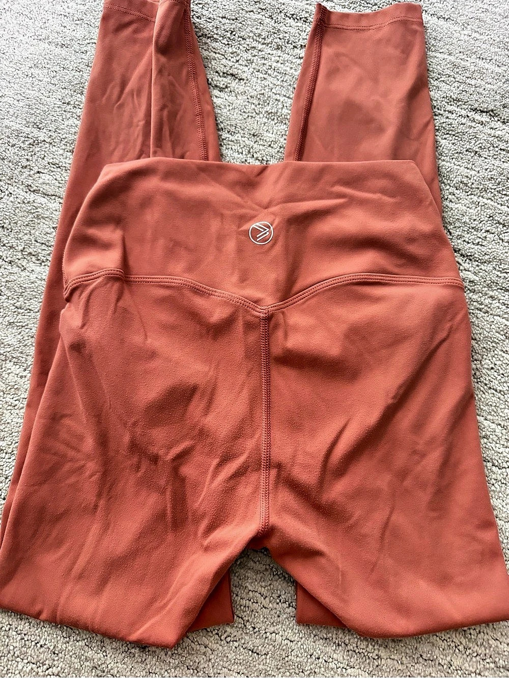 SAVVI High-Rise Athletic Leggings in Coral XS Like New